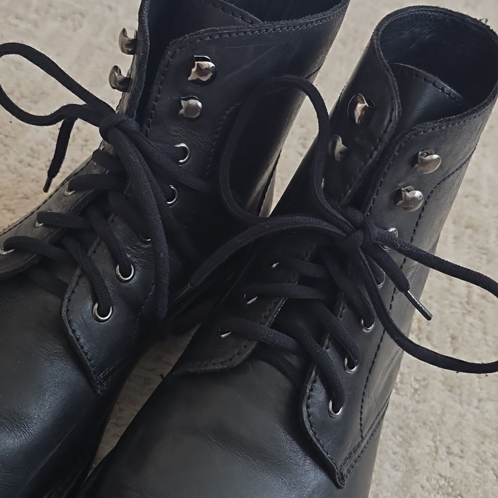 Anthony Veer | Rugged Leather Work Boot - Picture 8 of 11
